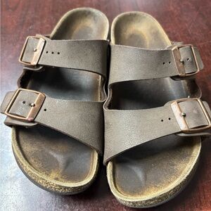 Kids Birkenstocks size 32